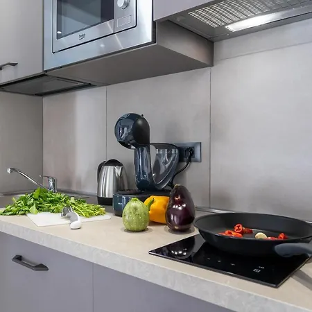 Matteotti Luxury アパートホテル 4*