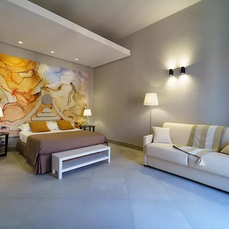 Matteotti Luxury アパートホテル 4*