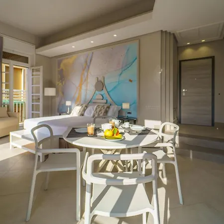 Matteotti Luxury 4* シラクーサ